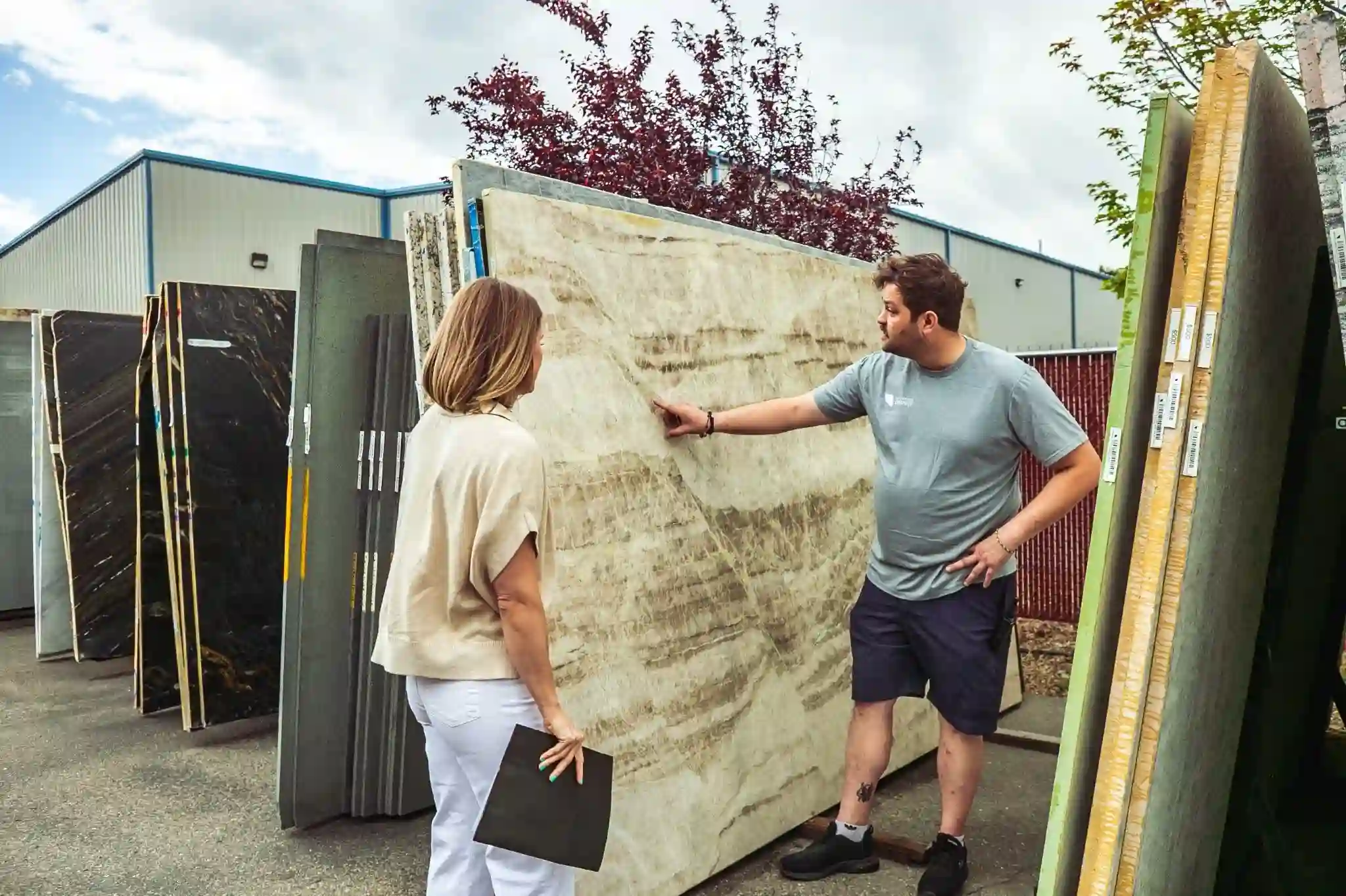 How to Choose the Focal Area of a Natural Stone Slab